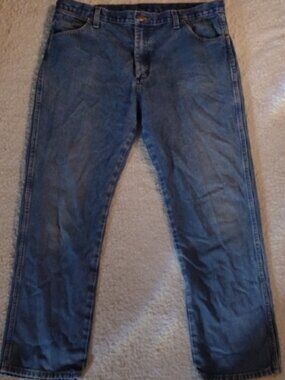 Wrangler 38 x 32 Straight Regular Fit Blue Jeans Workwear Casual y2k